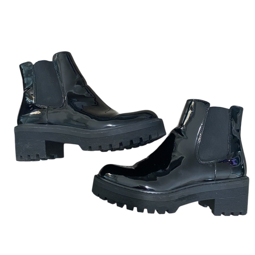 Limelight Trending Black Patent Leather Chelsea Boots l Black Lugg Boots Size 9